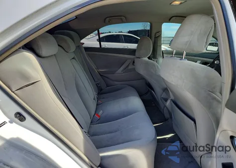 2008 Toyota Camry Ce z USA, uszkodzony, nr VIN 4T1BE46K08U735877